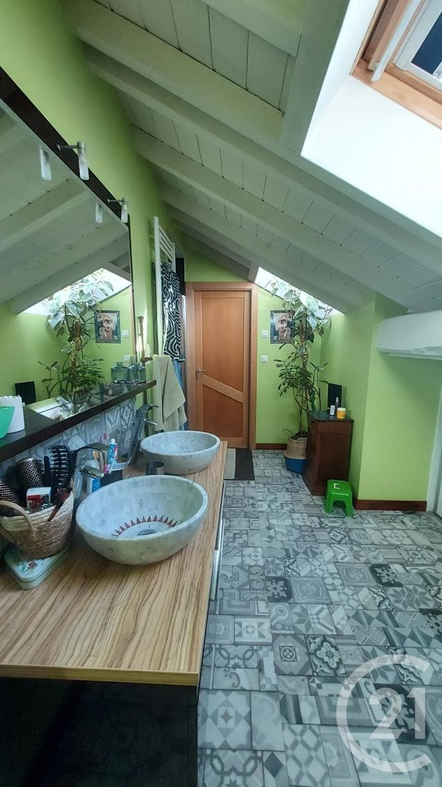 Appartement F8 à vendre - 9 pièces - 179.0 m2 - SAULXURES SUR MOSELOTTE - 88 - LORRAINE - Century 21 Monts Et Vallées